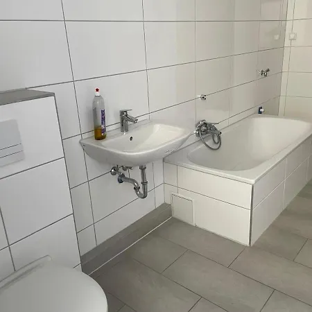 Hagenstay Buelow 1 *